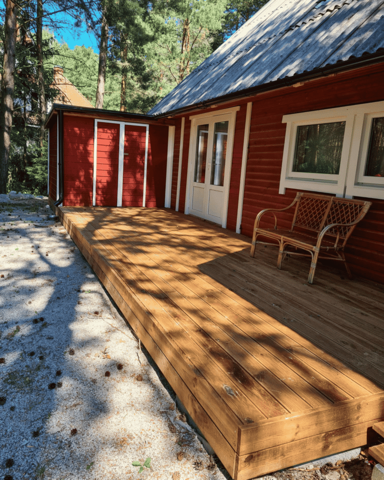 Puukuuri ja terrassi ehitus